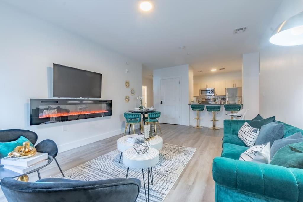 2 Bedroom 2 Bath Suite, Near American Dream And The Airport, Free Parking, King Bed And 2 Queen Beds, Washer And Dryer Orange Kültér fotó