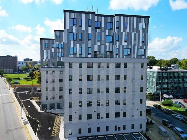 2 Bedroom 2 Bath Suite, Near American Dream And The Airport, Free Parking, King Bed And 2 Queen Beds, Washer And Dryer Orange Kültér fotó